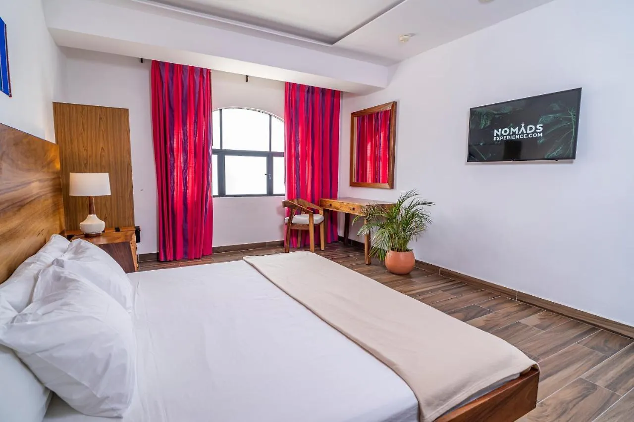 Nomads Party Hotel Cancun 4*,