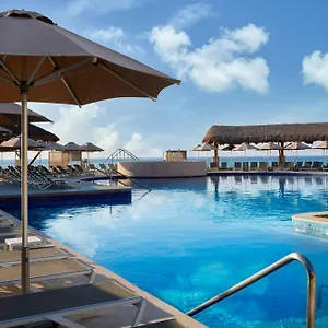 Resort Marriott Cancun, An