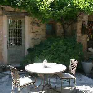Le Jas Des Nevieres Bed & Breakfast