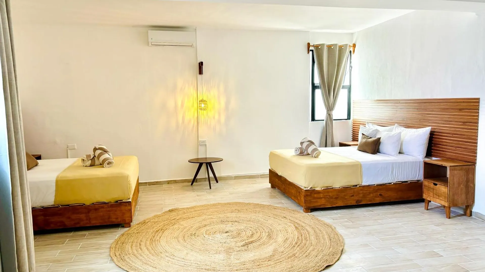 Nomads Party Hotel 칸쿤 4*,  멕시코