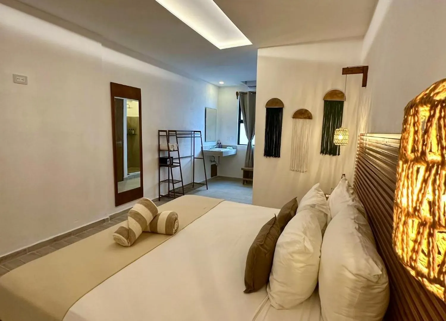 Nomads Party Hotel Cancun